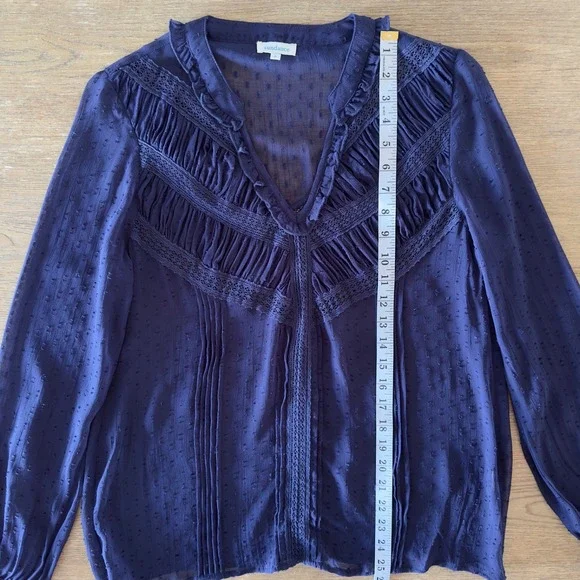 Sundance Silk Chiffon‎ Swiss Dot Pintuck Lace Top-Long Sleeve-Navy-Size Small - Picture 4 of 12